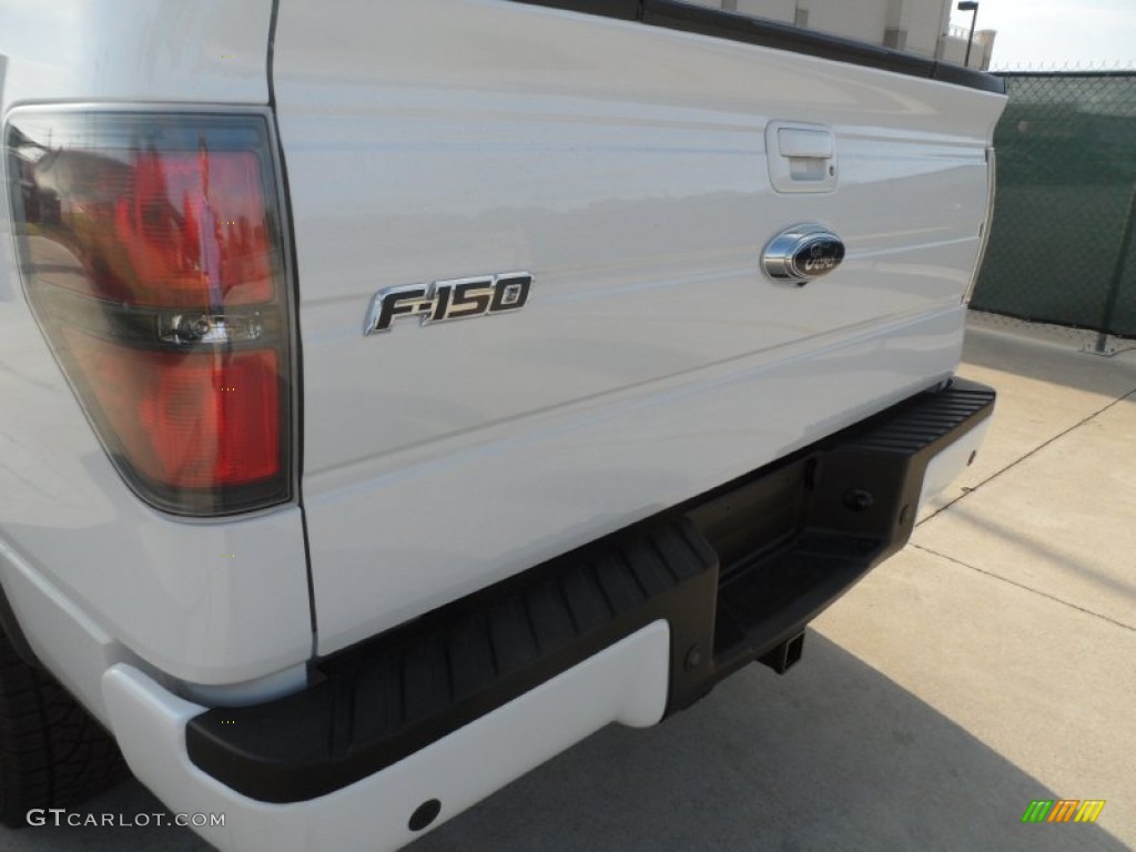 2011 F150 FX4 SuperCrew 4x4 - Oxford White / Black photo #22