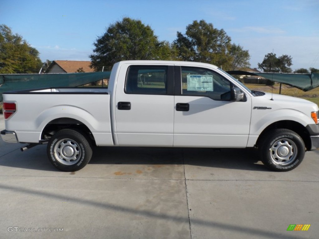 2011 F150 XL SuperCrew - Oxford White / Steel Gray photo #2