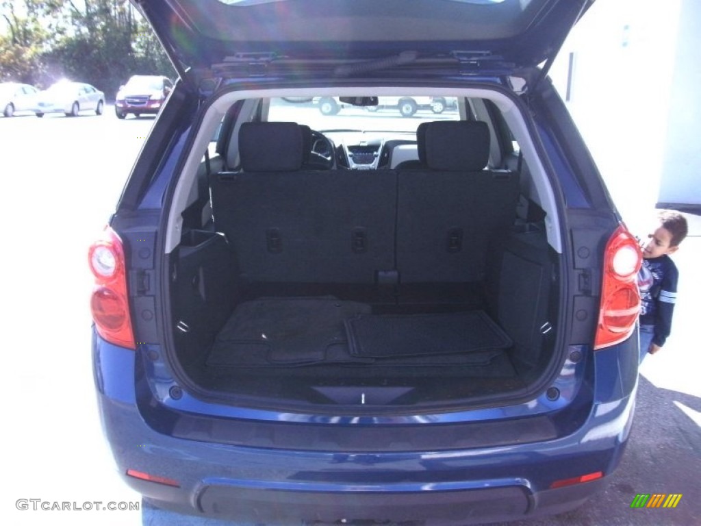 2010 Equinox LS - Navy Blue Metallic / Jet Black/Light Titanium photo #10