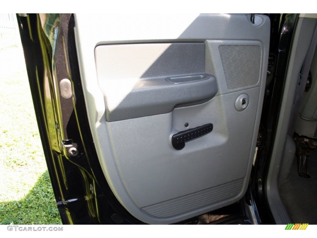 2007 Ram 3500 ST Quad Cab 4x4 Dually - Brilliant Black Crystal Pearl / Medium Slate Gray photo #31