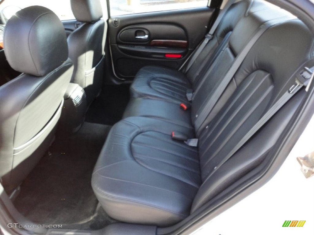 2003 Chrysler Concorde Limited interior Photos