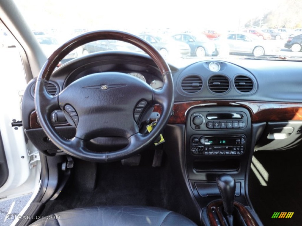 2003 Chrysler Concorde Limited Dashboard Photos
