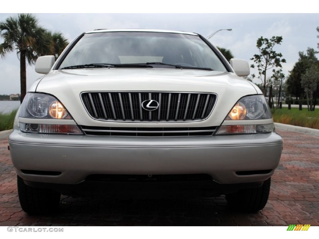 2000 RX 300 AWD - Pearl White / Ivory photo #11