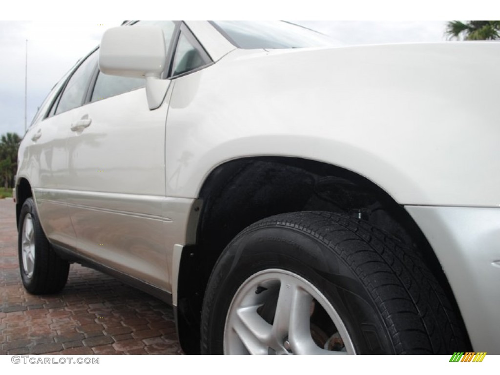 2000 RX 300 AWD - Pearl White / Ivory photo #14