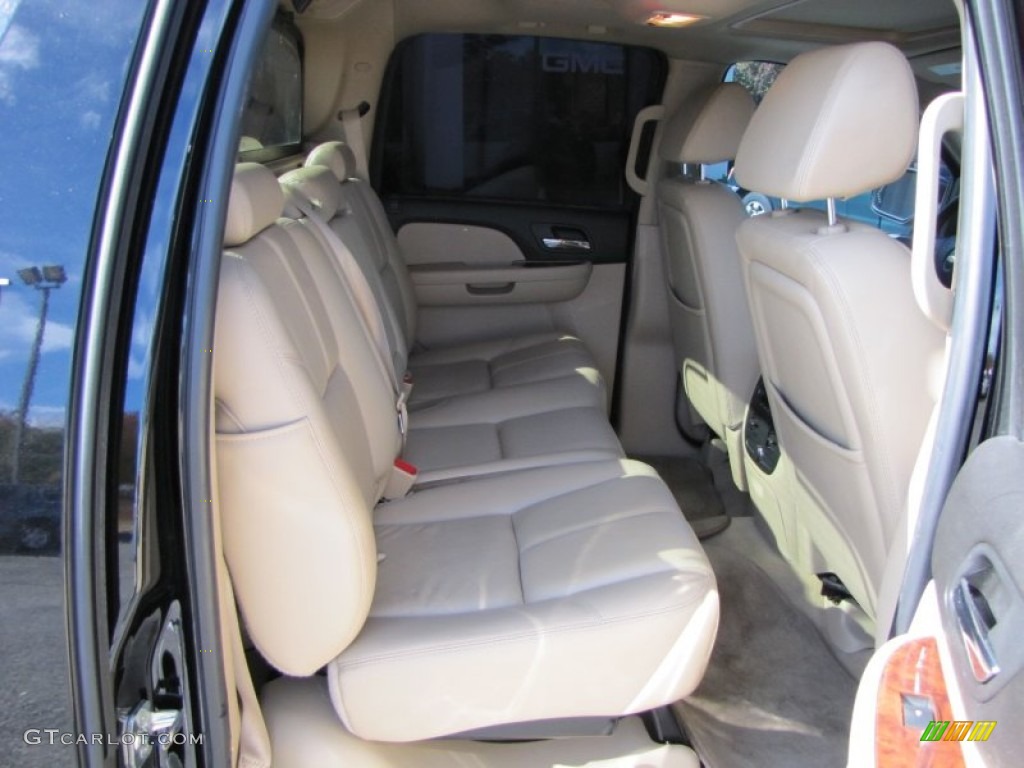 Ebony/Light Cashmere Interior 2007 Chevrolet Avalanche LT Photo #56233618