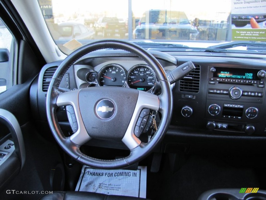 2007 Chevrolet Silverado 2500HD LT Extended Cab 4x4 Dashboard Photos