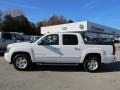 2007 Summit White Chevrolet Avalanche Z71 4WD  photo #2