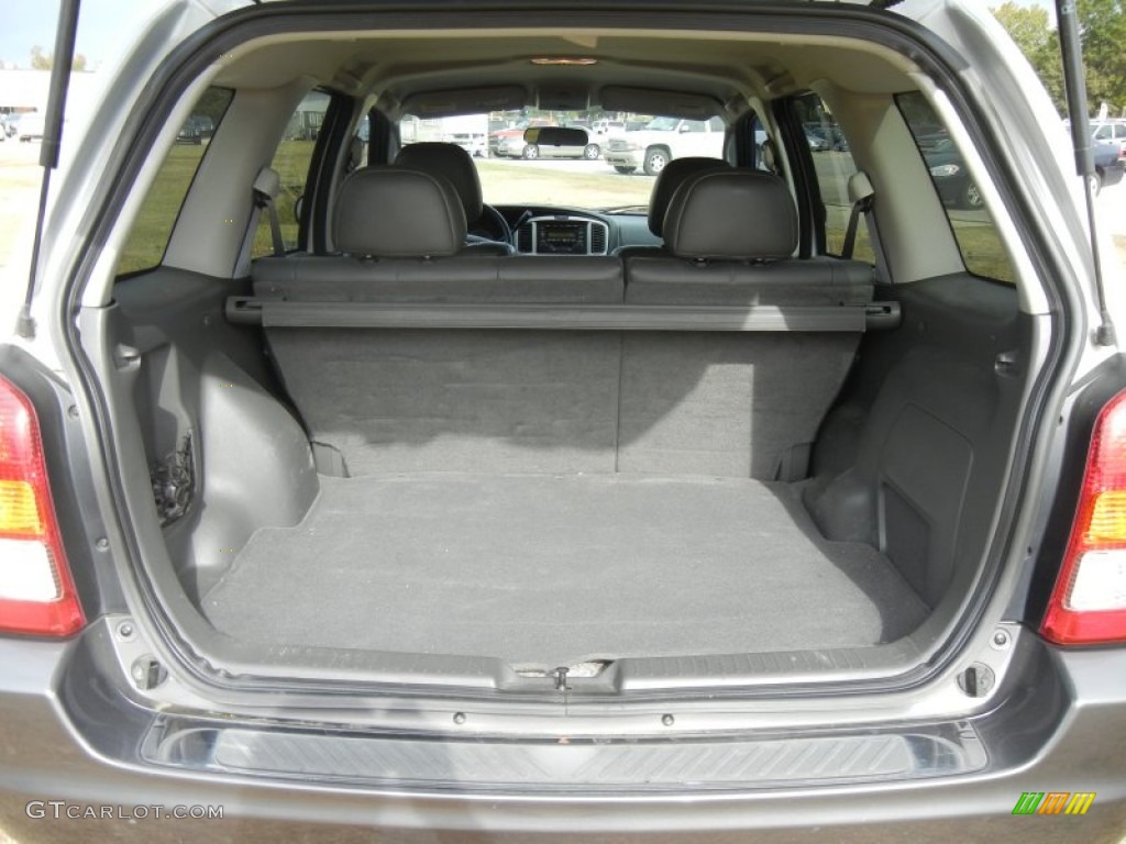 2003 Mazda Tribute ES-V6 Trunk Photos
