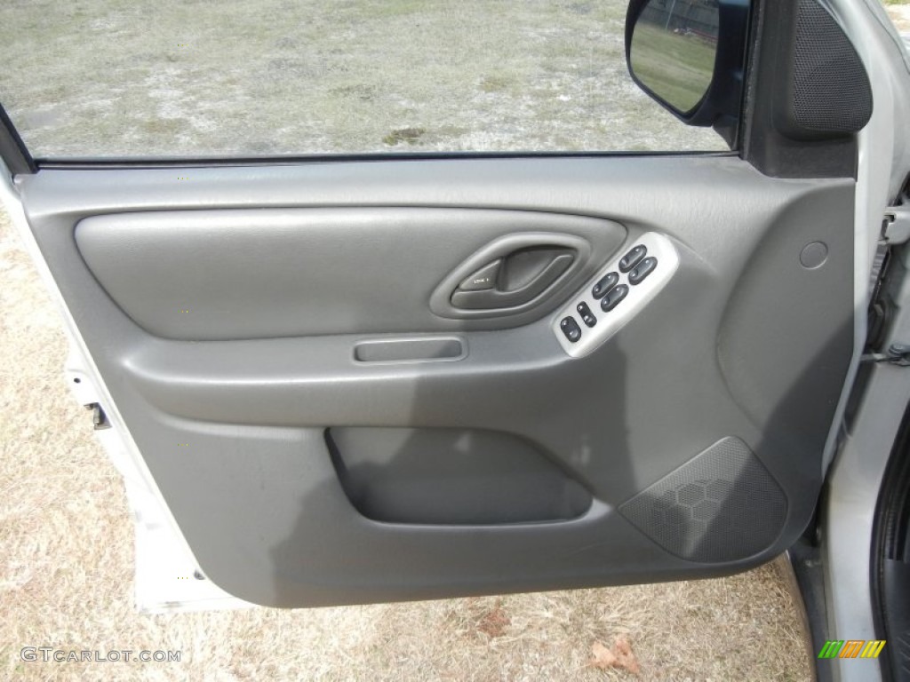 2003 Mazda Tribute ES-V6 Dark Flint Gray Door Panel Photo #56235938