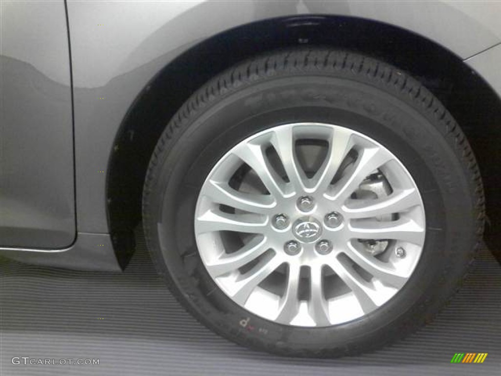 2012 Toyota Sienna XLE Wheel Photo #56238281