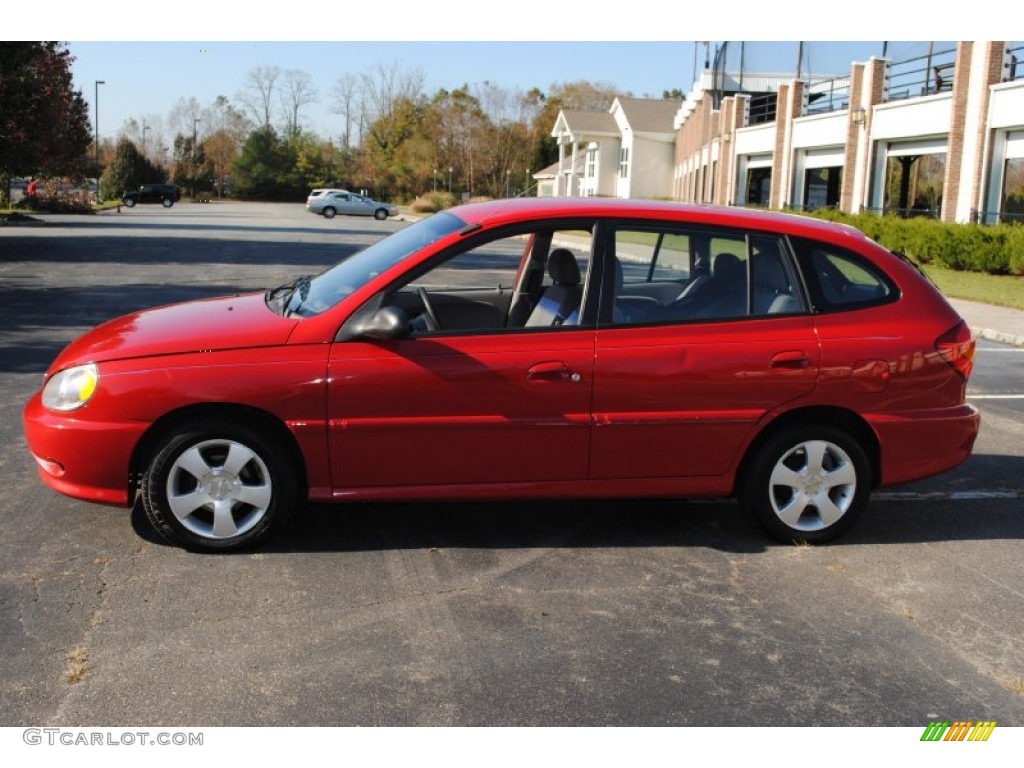 2002 Rio Cinco Hatchback - Classic Red / Gray photo #3