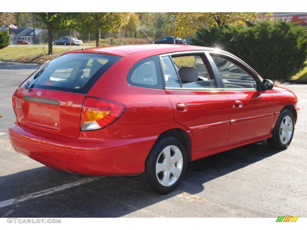 2002 Rio Cinco Hatchback - Classic Red / Gray photo #6