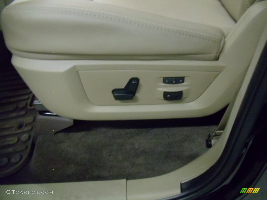 2011 Ram 1500 Laramie Crew Cab 4x4 - Brilliant Black Crystal Pearl / Light Pebble Beige/Bark Brown photo #18
