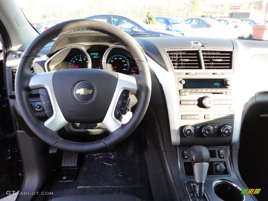 2012 Chevrolet Traverse LT AWD Ebony Dashboard Photo #56240513