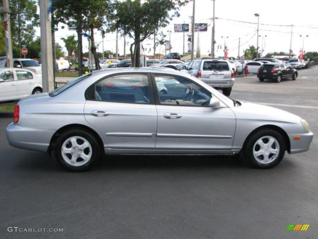 Brilliant Silver 2001 Hyundai Sonata Standard Sonata Model Exterior Photo #56243123