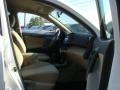 Super White - RAV4 4WD Photo No. 8