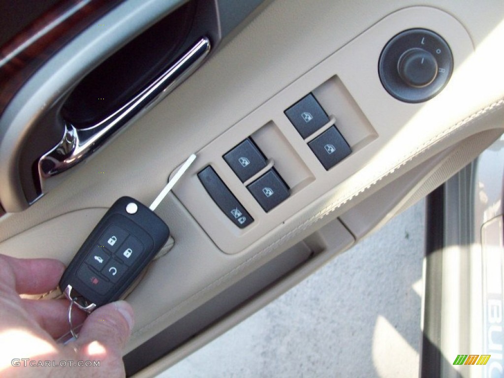 2012 Buick LaCrosse FWD Controls Photo #56245235