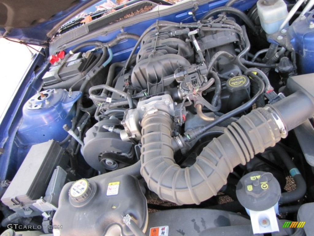 2005 Mustang V6 Premium Coupe - Sonic Blue Metallic / Dark Charcoal photo #13