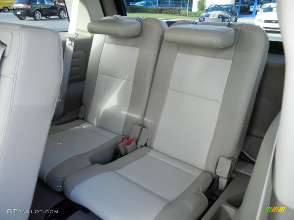 2008 Mercury Mountaineer Premier Interior Color Photos