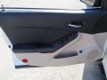 Ivory White - G6 V6 Sedan Photo No. 8