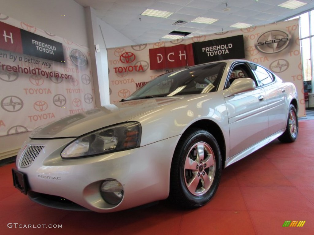 2005 Grand Prix GT Sedan - Galaxy Silver Metallic / Dark Pewter photo #1