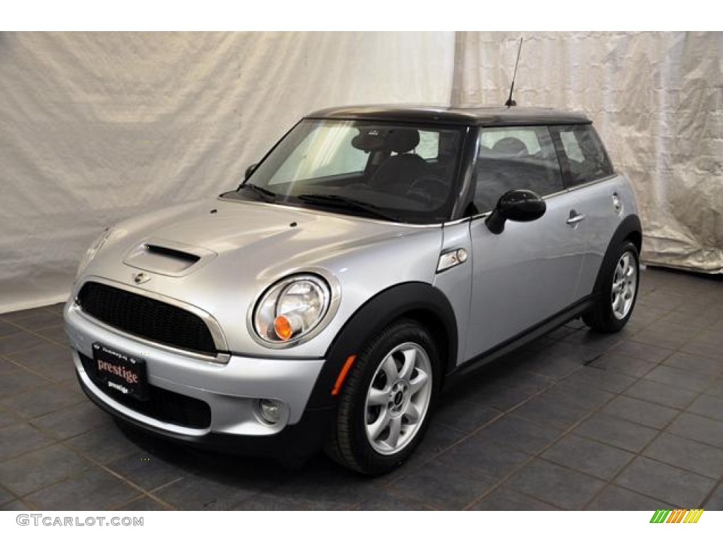 2009 Cooper S Hardtop - Pure Silver Metallic / Black/Grey photo #1