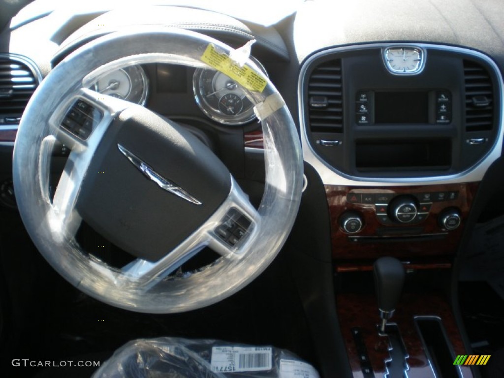 2012 300  - Bright Silver Metallic / Black photo #3