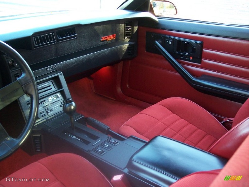 Red Interior 1986 Chevrolet Camaro Z28 Coupe Photo #56259017