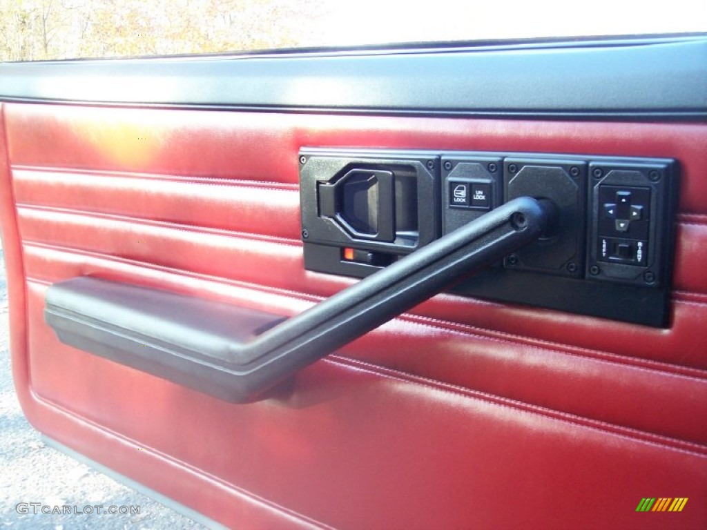 1986 Chevrolet Camaro Z28 Coupe Controls Photos
