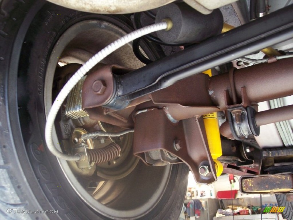 1986 Chevrolet Camaro Z28 Coupe Undercarriage Photo #56259335