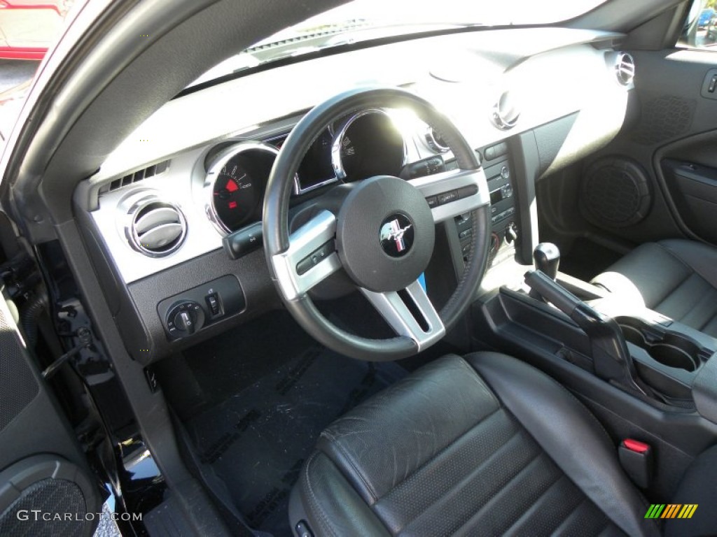 Dark Charcoal Interior 2009 Ford Mustang GT Premium Coupe Photo #56260772