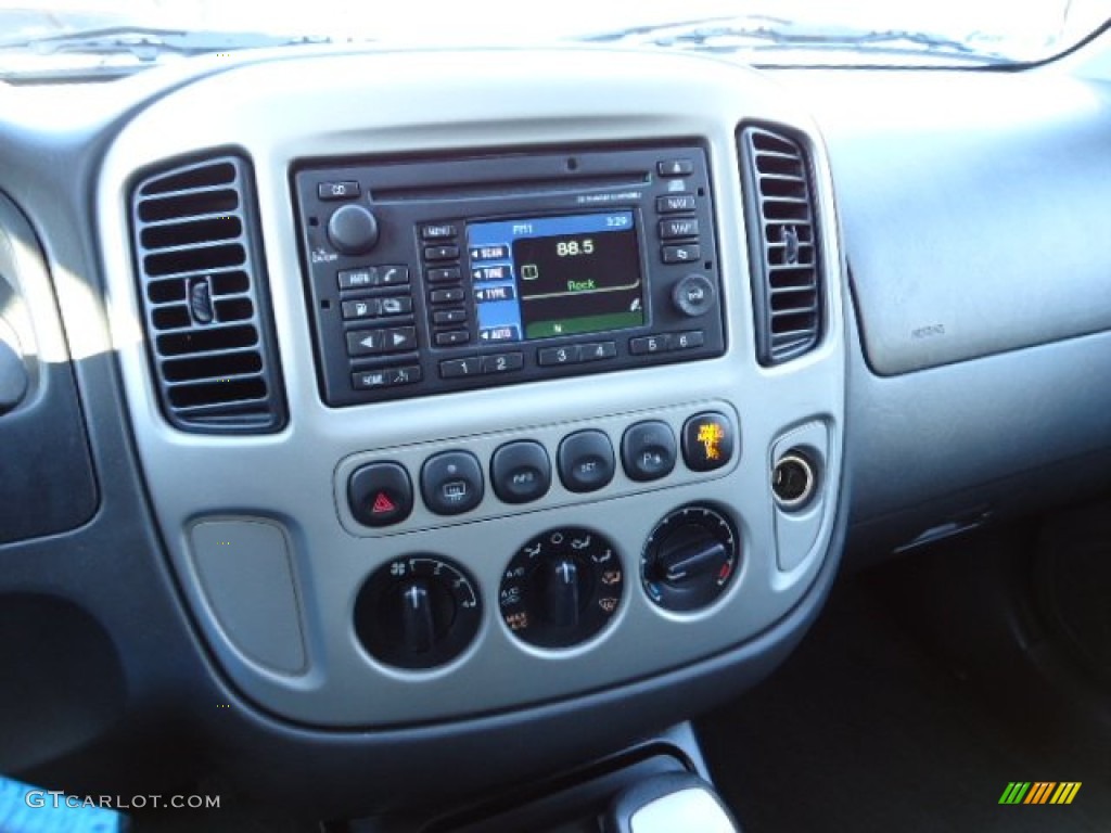 2007 Ford Escape Hybrid Controls Photo #56261285