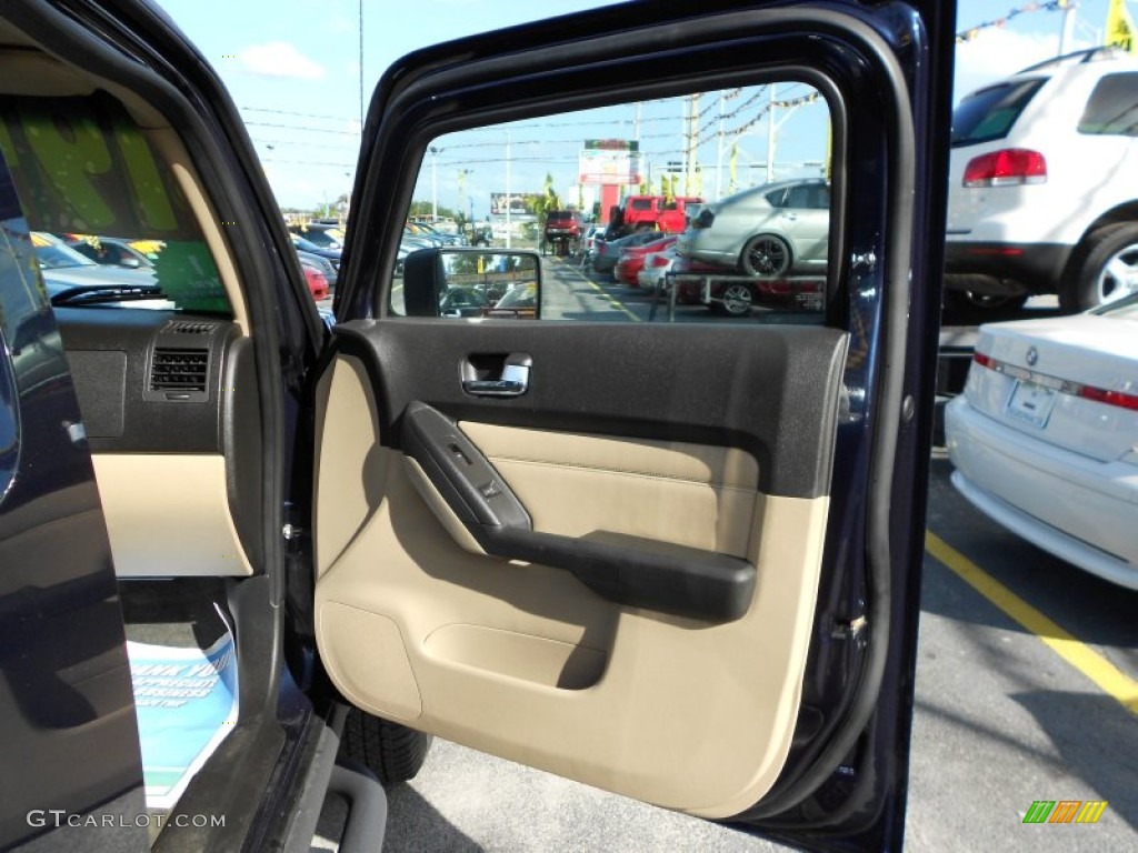 2008 Hummer H3 X Light Cashmere/Ebony Door Panel Photo #56262353