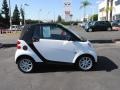 Crystal White - fortwo passion cabriolet Photo No. 3