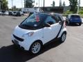 Crystal White - fortwo passion cabriolet Photo No. 16
