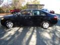 Black - Camry LE Photo No. 4