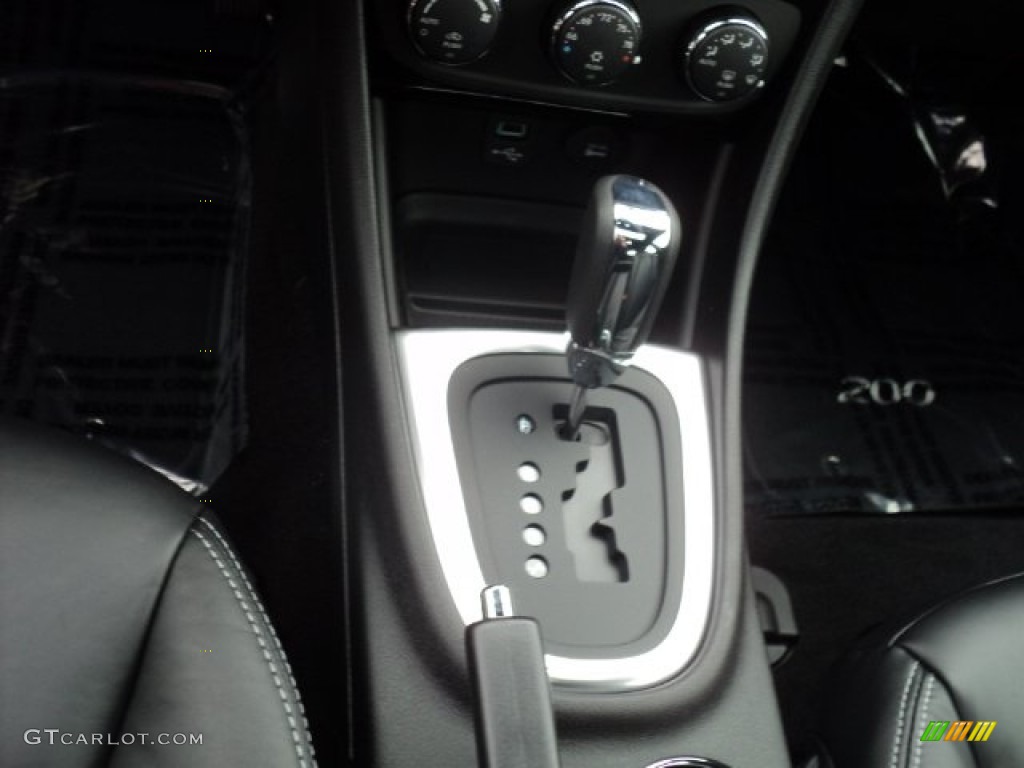 2012 Chrysler 200 Limited Sedan 6 Speed AutoStick Automatic Transmission Photo #56271122