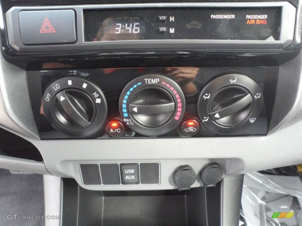 2012 Toyota Tacoma V6 TRD Sport Prerunner Double Cab Controls Photo #56271902