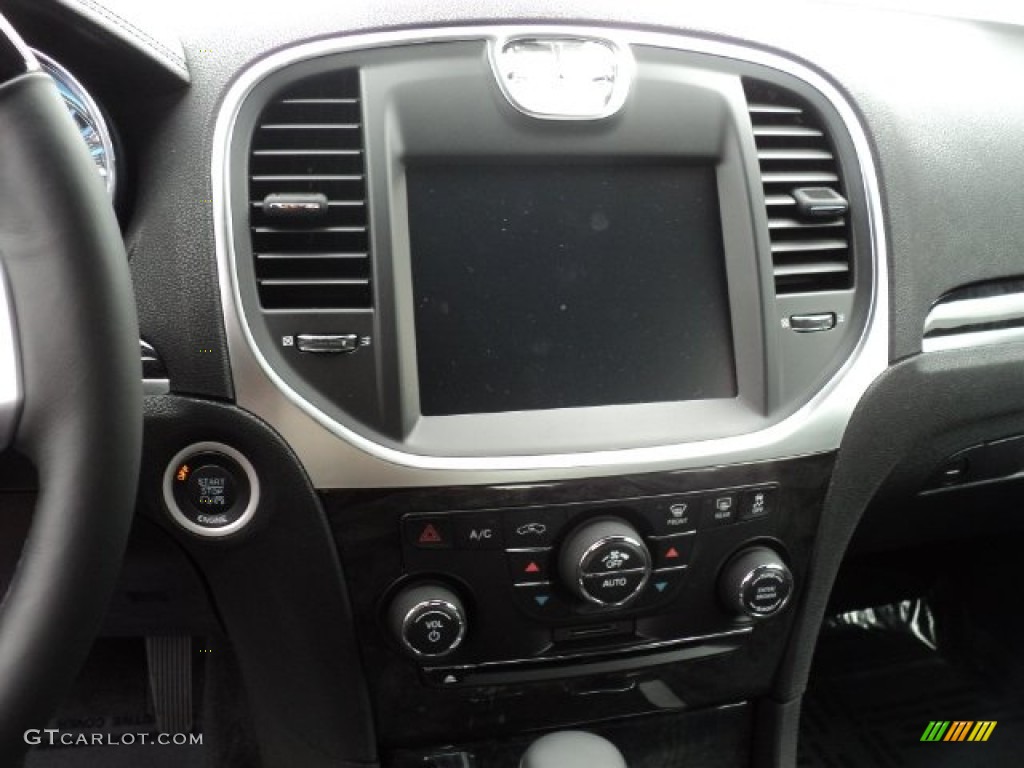2012 Chrysler 300 C AWD Controls Photo #56272349