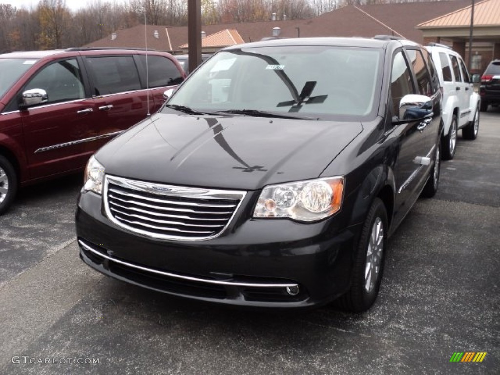 2012 Town & Country Touring - L - Dark Charcoal Pearl / Black/Light Graystone photo #1