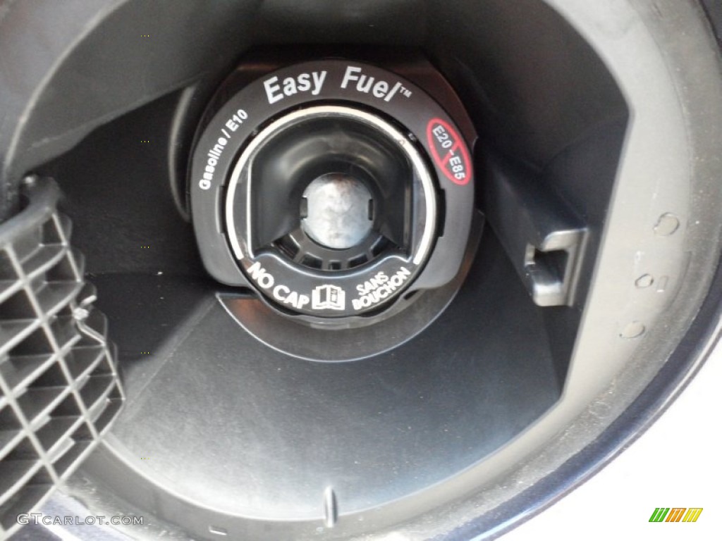 2012 Ford Fiesta S Sedan Ford Easy Fuel no-cap fuel filler Photo #56272433