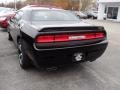 Pitch Black - Challenger SRT8 392 Photo No. 3