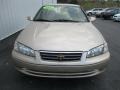 2001 Cashmere Beige Metallic Toyota Camry LE  photo #13