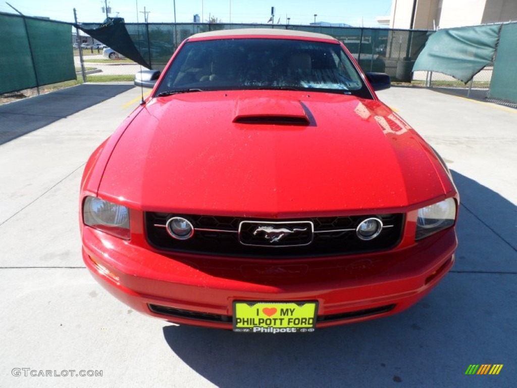 2007 Mustang V6 Premium Convertible - Torch Red / Medium Parchment photo #8