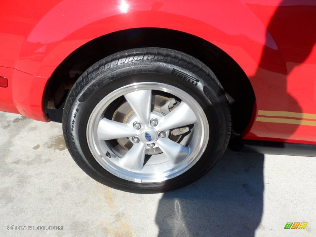 2007 Mustang V6 Premium Convertible - Torch Red / Medium Parchment photo #14