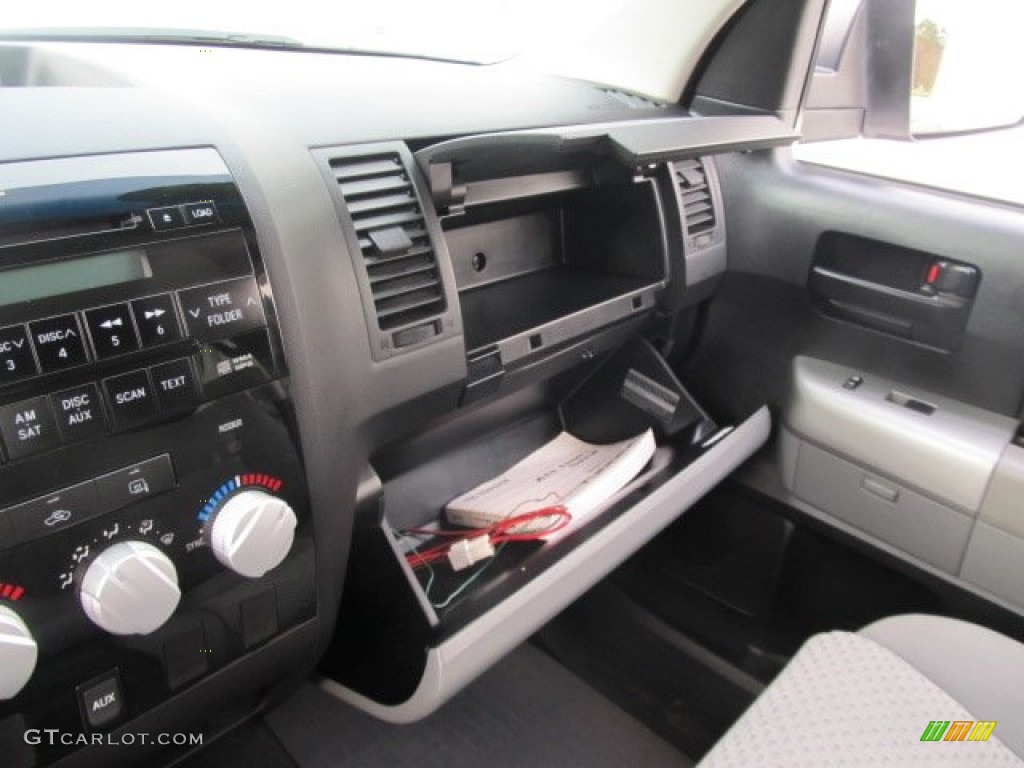 2008 Tundra SR5 Double Cab 4x4 - Super White / Graphite Gray photo #21