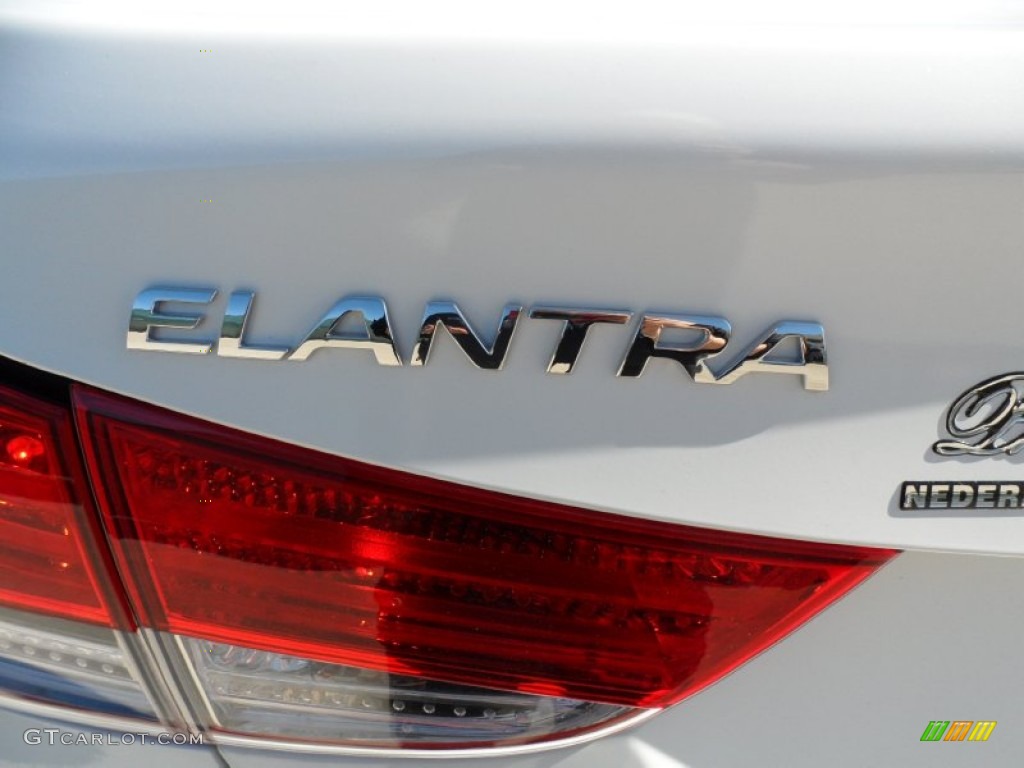 2012 Elantra Limited - Shimmering White / Beige photo #15