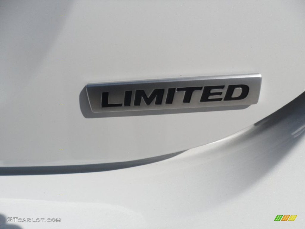 2012 Elantra Limited - Shimmering White / Beige photo #16