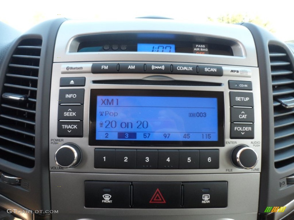 2012 Santa Fe GLS - Glacier White / Beige photo #37