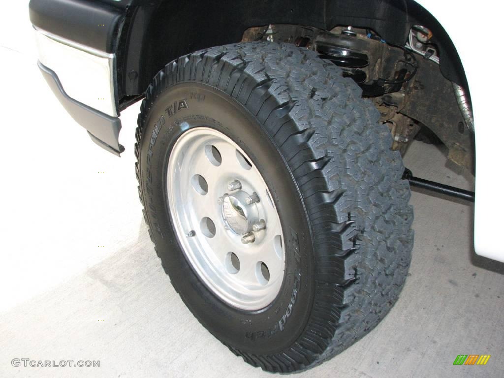 2005 Silverado 1500 Regular Cab - Summit White / Dark Charcoal photo #25